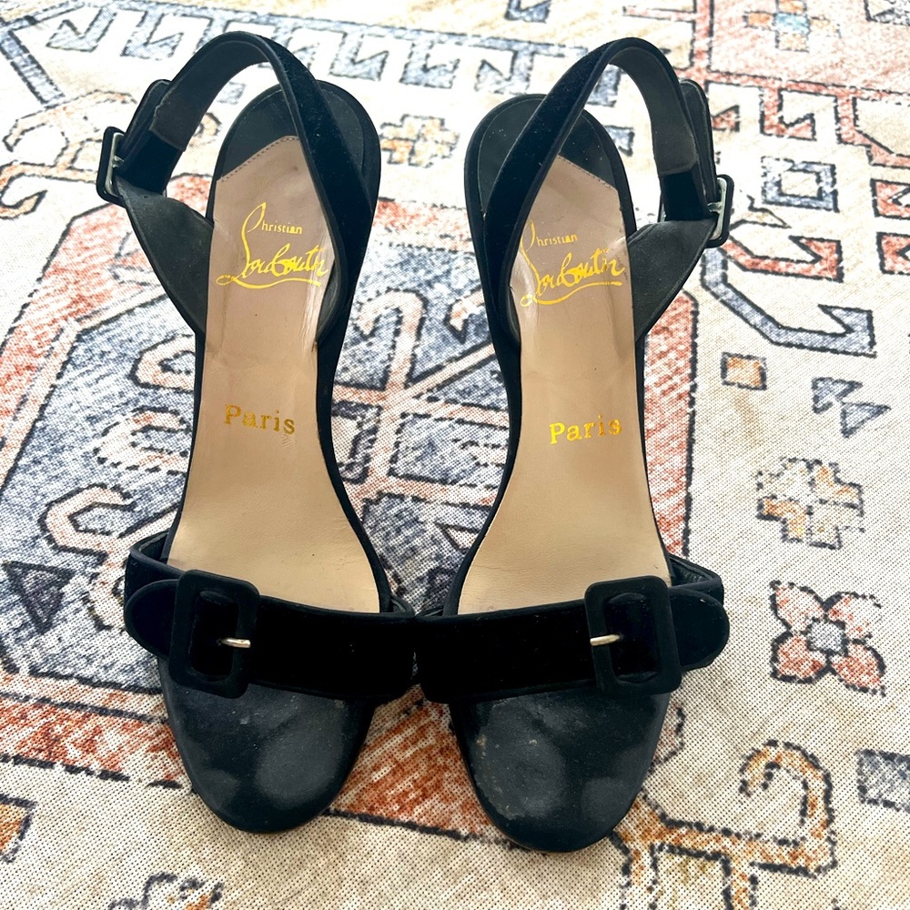 AUTHENTIC VINTAGE CHRISTIAN LOUBOUTIN